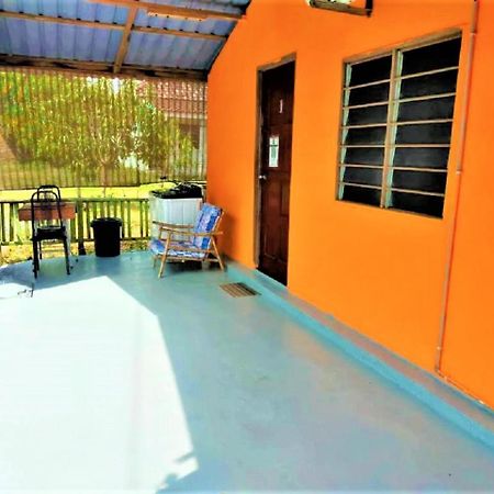 Roomstay Shahid Hou'Ze Kangar Kültér fotó